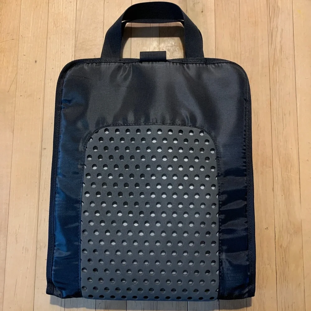 VICTORINOX laptop sleeve case